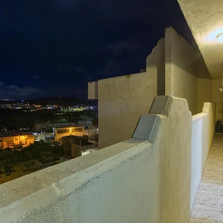 Large 3br With Private Balcony, St'pauls Bay By 360 Estates Apartmán *
