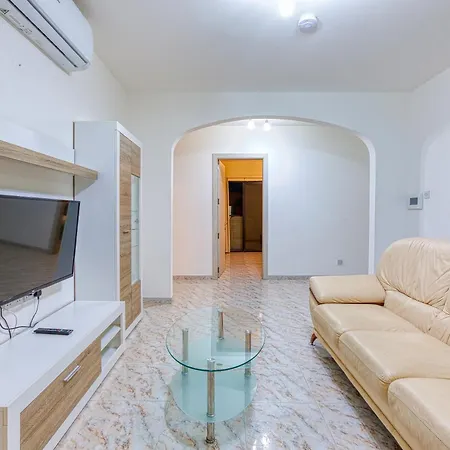 Large 3br With Private Balcony, St'pauls Bay By 360 Estates * St. Paul's Bay