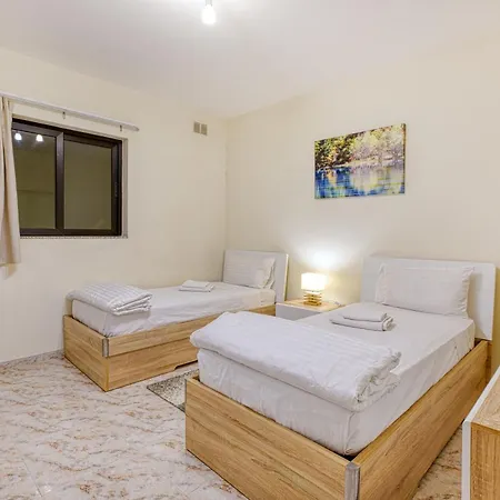 Apartment Large 3br With Private Balcony, St'pauls Bay By 360 Estates *